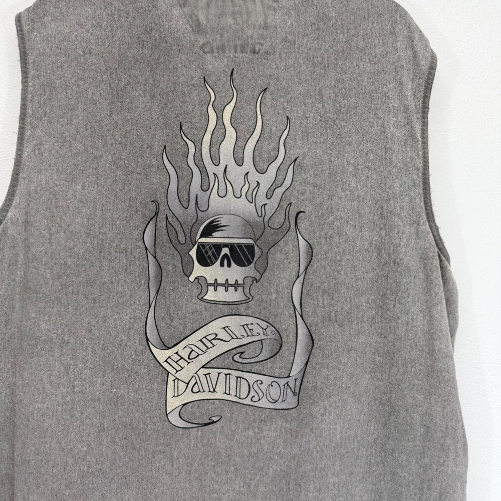 Harley Davidson‎ Vintage Y2K Sleeveless Flaming Skull Gray Denim Biker Shirt XL